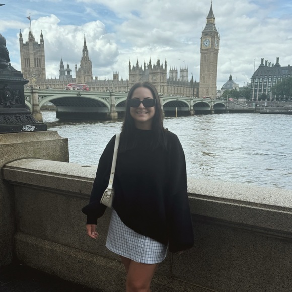 Hi☺️ - Picture 2 of 4